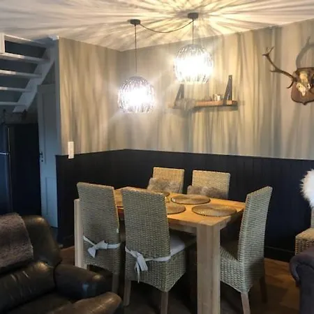 ' Au Coeur De La Vallee ' * Érezée