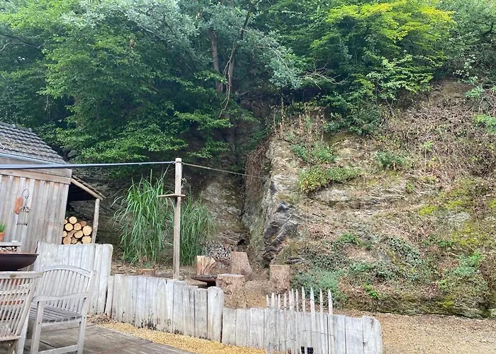 ' Au Coeur De La Vallee ' * Érezée